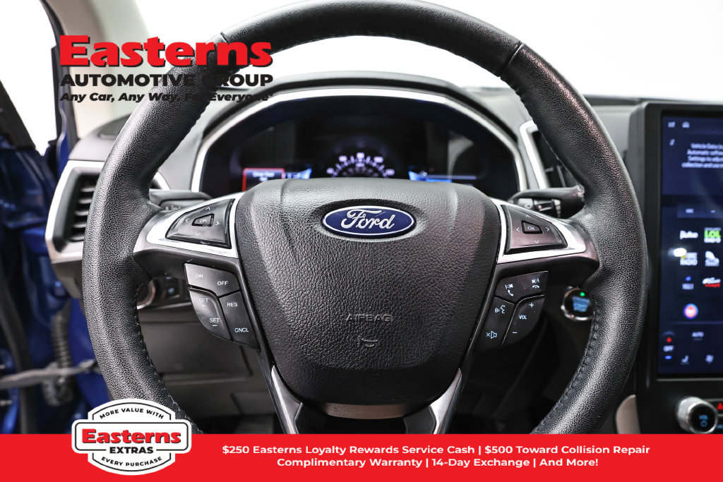 Used 2021 Ford Edge SEL AWD/4WD image 11