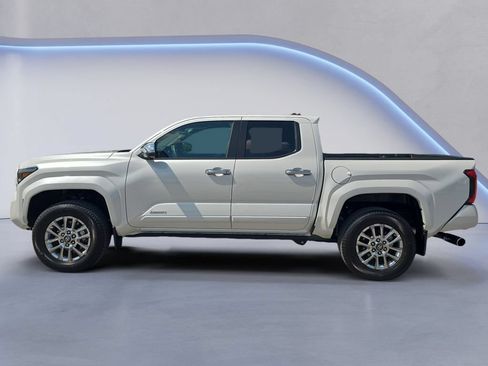 Used 2024 Toyota Tacoma Limited w/ Limited Package (LT) AWD/4WD image 2