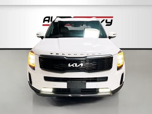 Used 2022 Kia Telluride SX w/ SX Prestige Package AWD/4WD image 2