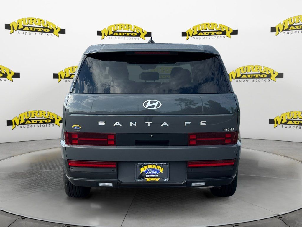 Used 2026 Hyundai Santa Fe SE FWD image 4