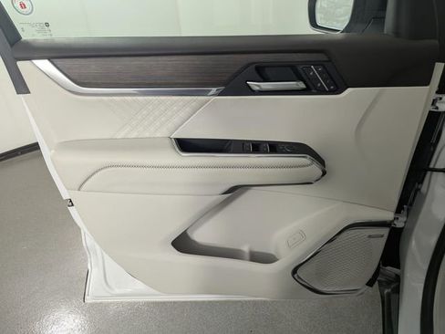 Used 2025 GMC Acadia Denali w/ LPO, Floor Liner Package image 13