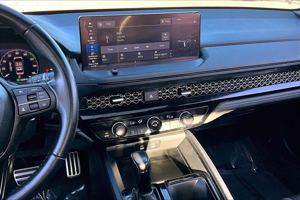 Used 2024 Honda Accord Sport image 10