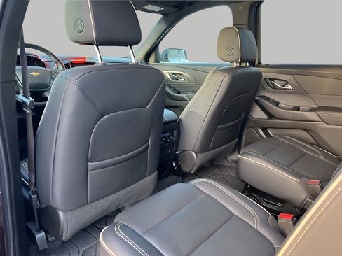 Used 2022 Chevrolet Traverse Premier w/ LPO, Floor Liner Package image 29