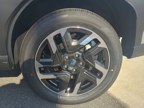 New 2025 Subaru Forester Limited w/ Popular Package image 7