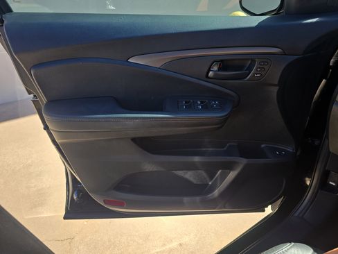 Certified 2023 Honda Passport EX-L image 14