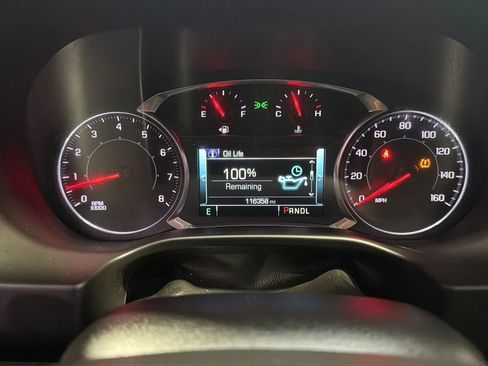 Used 2019 GMC Acadia SLT w/ LPO, Floor Liner Package FWD image 16