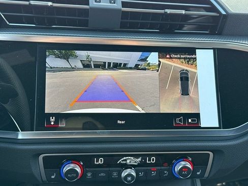 Certified 2025 Audi Q3 2.0T Premium Plus w/ Premium Plus Package AWD/4WD image 19