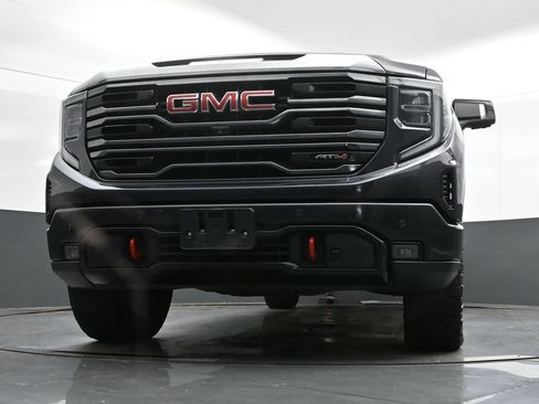 Used 2022 GMC Sierra 1500 AT4 w/ AT4 Premium Package AWD/4WD image 43