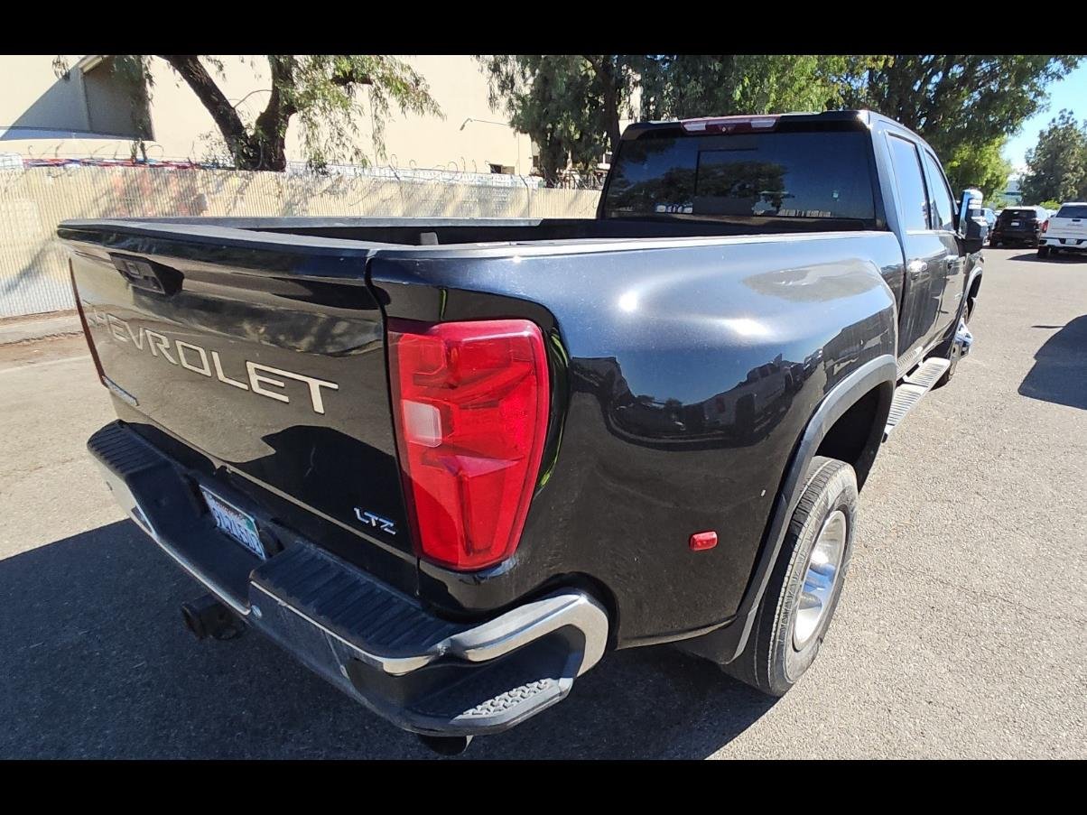 Used 2021 Chevrolet Silverado 3500 LTZ AWD/4WD image 21