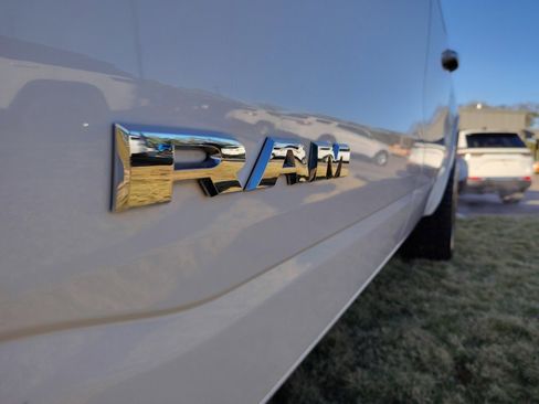 Used 2021 RAM 1500 Laramie w/ Off Road Group image 6