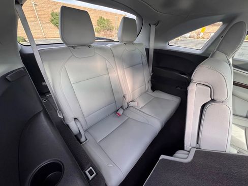 Used 2019 Acura MDX SH-AWD image 17