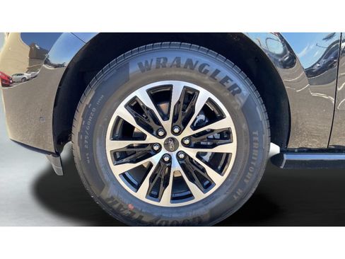 Used 2025 Ford Expedition Max Platinum AWD/4WD image 20