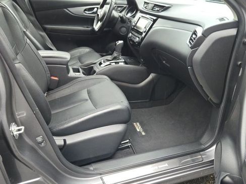 Used 2020 Nissan Rogue Sport SL image 10