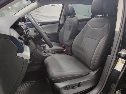 Certified 2023 Volkswagen Taos SE AWD/4WD image 13