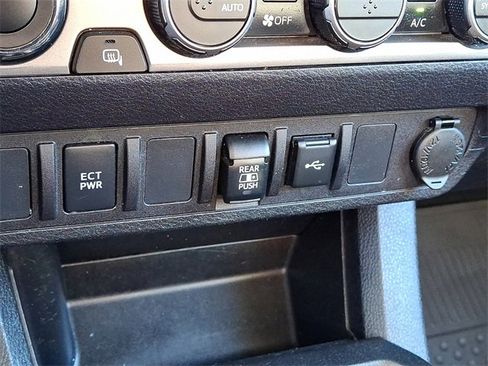 Certified 2023 Toyota Tacoma 4x4 Double Cab image 25