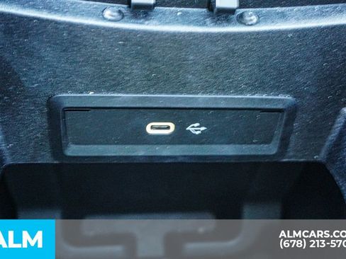 Used 2025 Mercedes-Benz GLE 450e 4MATIC image 44