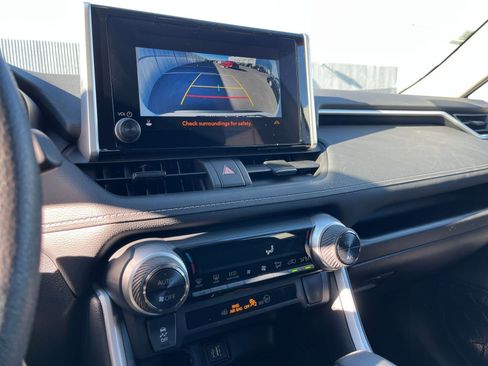 Used 2025 Toyota RAV4 LE image 21