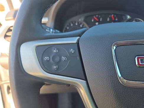 Used 2023 GMC Acadia SLT image 22