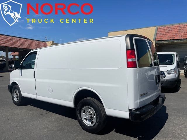 Used 2019 Chevrolet Express 2500 w/ Driver Convenience Package RWD image 20