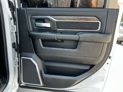 Used 2021 RAM 2500 Laramie AWD/4WD image 31
