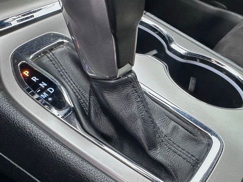 Used 2020 Jeep Grand Cherokee Altitude image 16