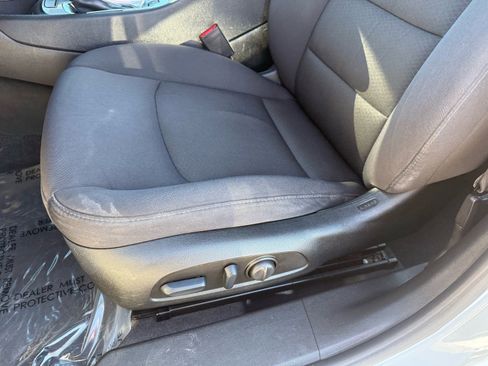 Used 2022 Chevrolet Malibu LT image 15