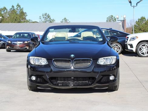 Used 2012 BMW 335i Convertible image 2