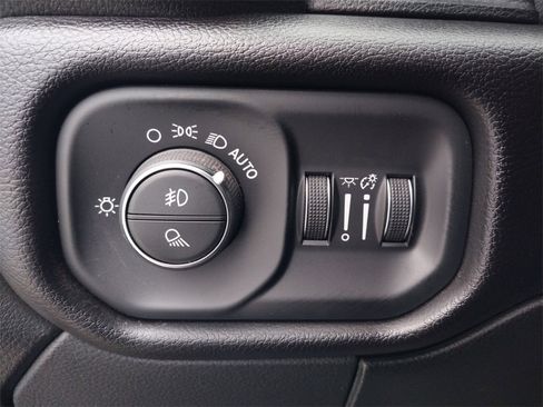 Used 2023 RAM 3500 Laramie w/ Night Edition image 19