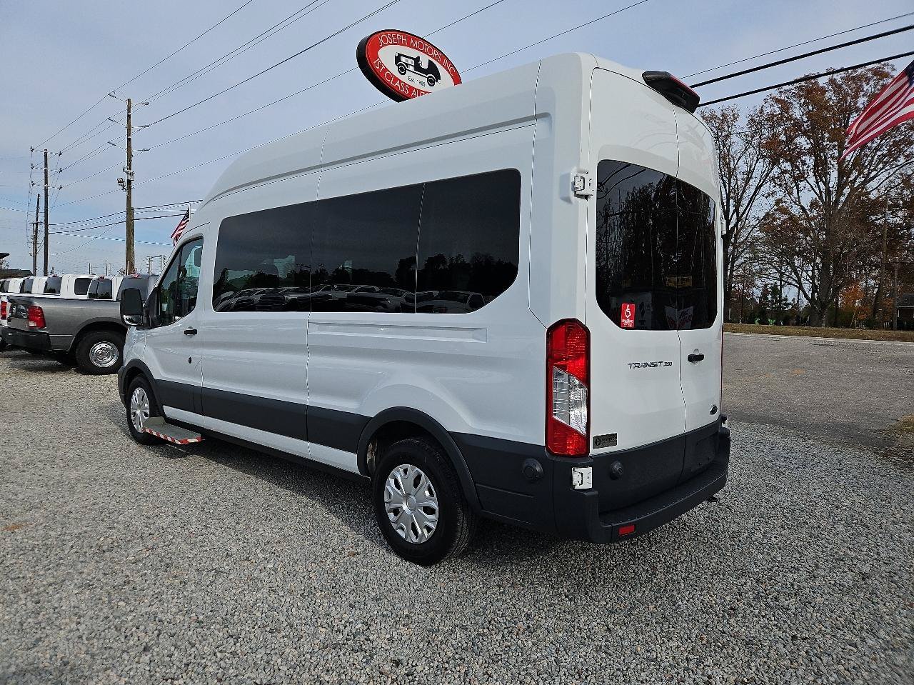 Used 2020 Ford Transit 350 XL RWD image 5
