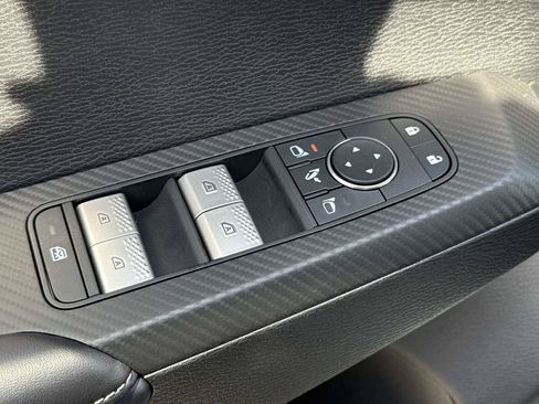 New 2026 Mitsubishi Outlander AWD image 21