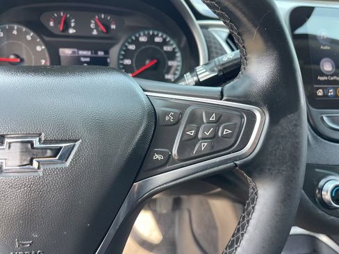 Used 2025 Chevrolet Malibu LT w/ Midnight Edition image 17