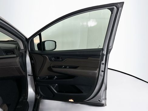 Used 2019 Honda Odyssey LX image 30