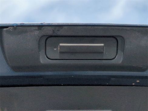 Used 2022 Chevrolet Traverse LS w/ Midnight/Sport Edition image 15