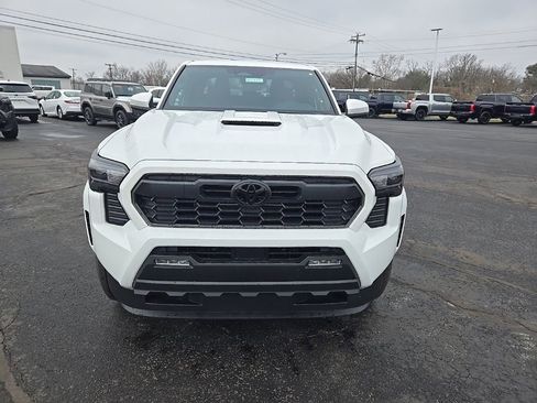 New 2026 Toyota Tacoma TRD Sport AWD/4WD image 2