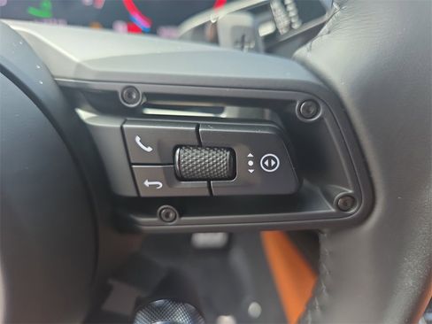 Used 2025 Porsche 911 Carrera GTS image 33