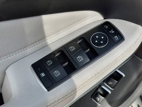 Used 2017 Mercedes-Benz GLS 550 4MATIC image 25