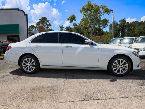 Used 2017 Mercedes-Benz E 300 4MATIC image 17