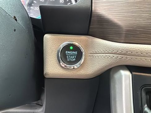 Used 2024 Ford Expedition Max Limited image 29