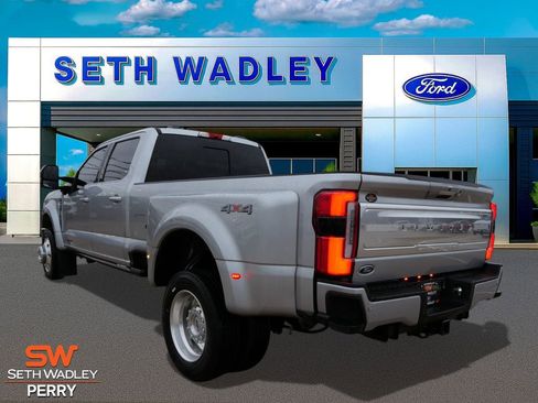 Certified 2024 Ford F450 Limited image 7