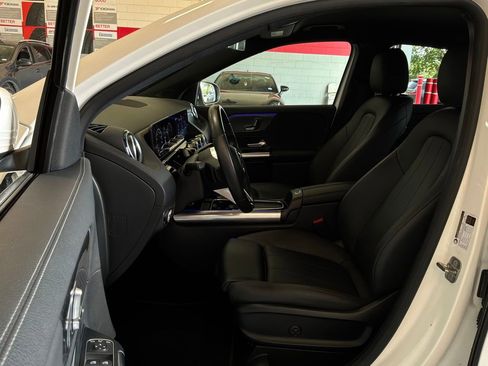 Used 2025 Mercedes-Benz GLA 250 image 10