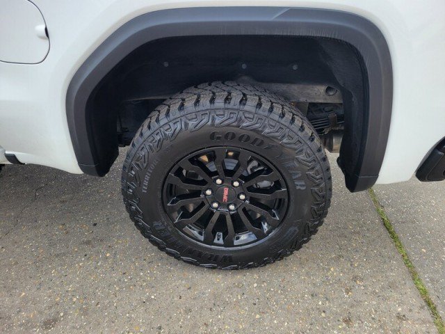 Used 2023 GMC Sierra 1500 AT4X AWD/4WD image 8