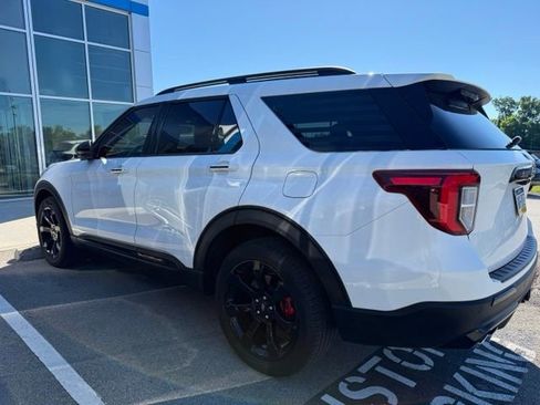 Used 2023 Ford Explorer ST w/ Equipment Group 401A AWD/4WD image 2