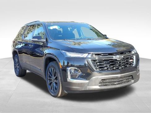 Certified 2023 Chevrolet Traverse RS w/ LPO, Floor Liner Package image 7