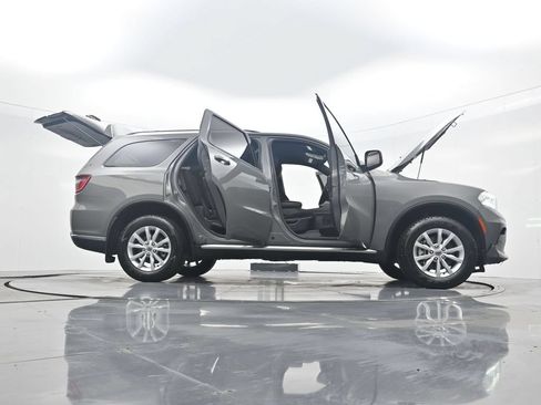 Used 2023 Dodge Durango SXT Launch Edition AWD/4WD image 43