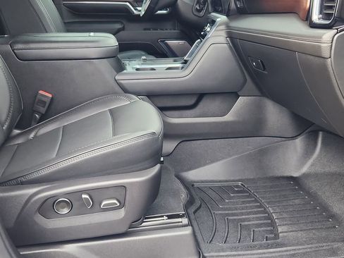 Certified 2024 GMC Sierra 2500 Denali w/ Denali Reserve Package image 21