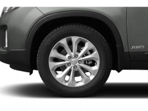 Used 2015 Kia Sorento LX image 13