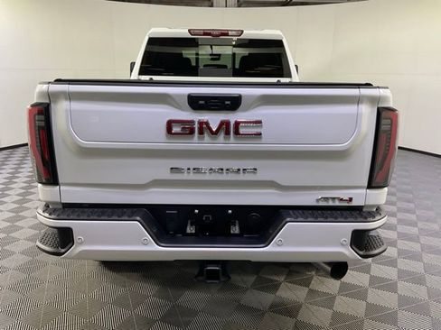 Used 2025 GMC Sierra 3500 AT4 w/ AT4 Premium Plus Package image 5
