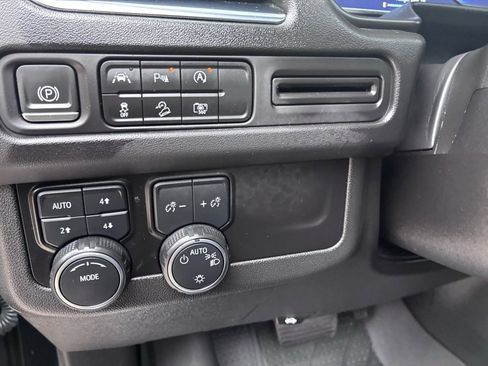 Certified 2024 Chevrolet Tahoe Z71 w/ Luxury Package image 25