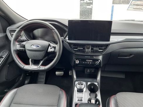 Used 2024 Ford Escape ST-Line w/ Tech Pack #1 AWD/4WD image 12