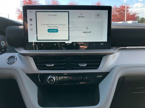 New 2026 Ford Explorer Active w/ Active Comfort Package image 13